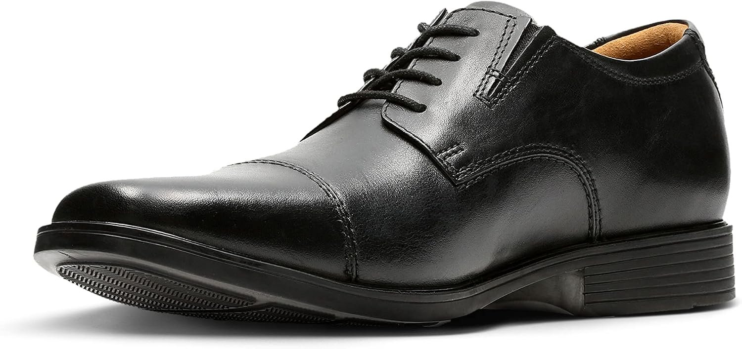 Clarks Tilden Cap Oxford